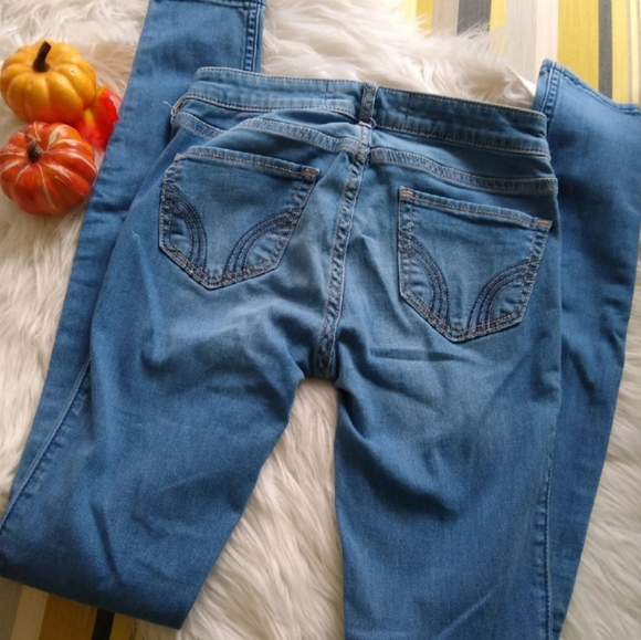 Hollister Light Wash jeans/leggings - Picture 5 of 13